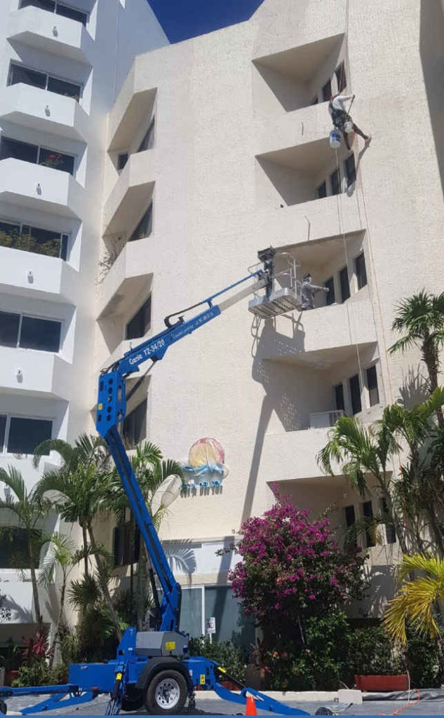 Cozumel Painting tall building painting